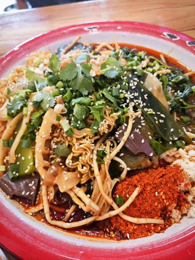 成都学做冒菜技术做法多少钱？蜀味缘培训学校