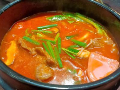 砂锅米线技术培训多少钱?蜀味缘小吃培训学校