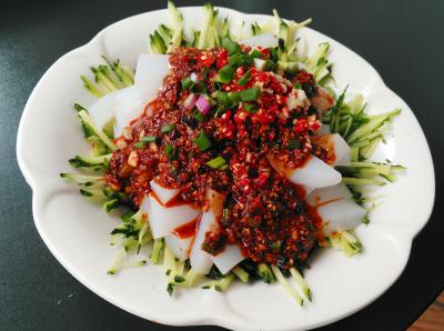 正宗纯手工凉粉技术培训哪家好？蜀味缘小吃培训学校深度解析