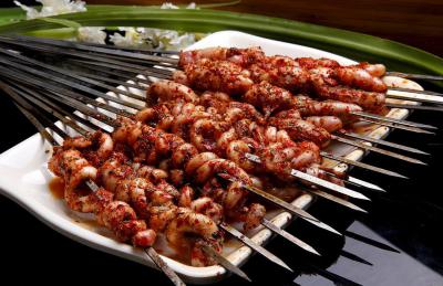 海鲜烧烤技术培训班哪家好？蜀味缘餐饮小吃培训学校值得关注