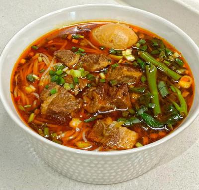 红烧牛肉米线技术培训内容有哪些？蜀味缘从炒臊子开始