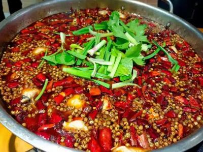 成都冷锅鱼技术培训班在哪里？蜀味缘餐饮培训学校比较好