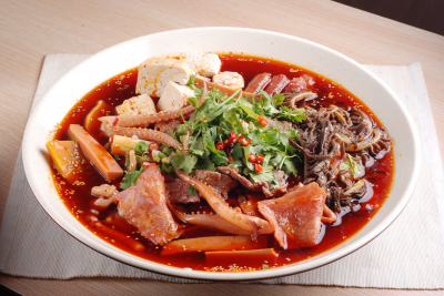 正宗麻辣烫技术培训去哪里？成都蜀味缘餐饮培训学校为你揭秘