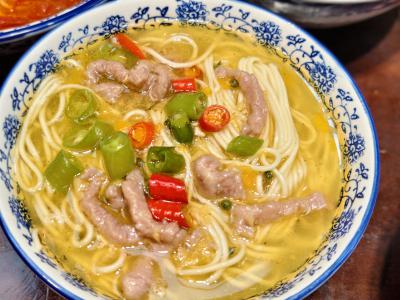 面食技术培训班多少钱?蜀味缘学各种面食技术培训班费用全解析